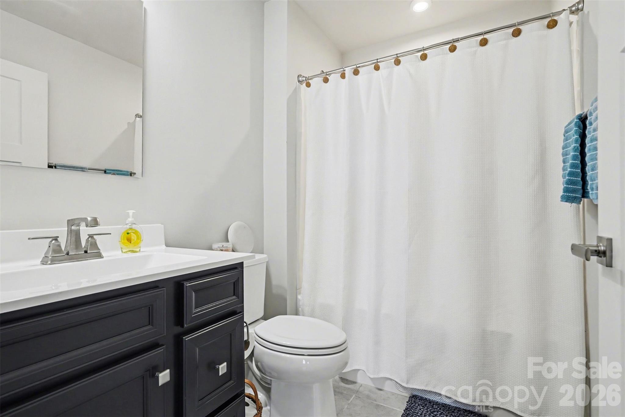 621 Grandiflora Avenue — Lancaster