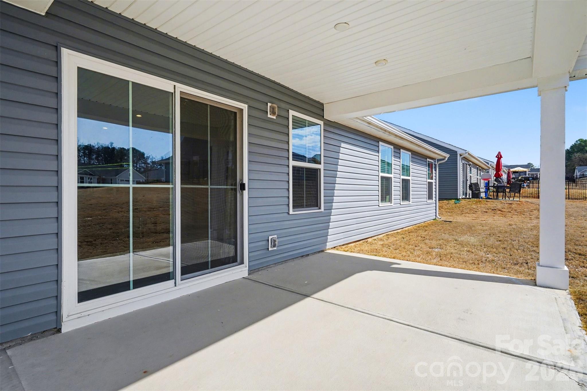 621 Grandiflora Avenue — Lancaster