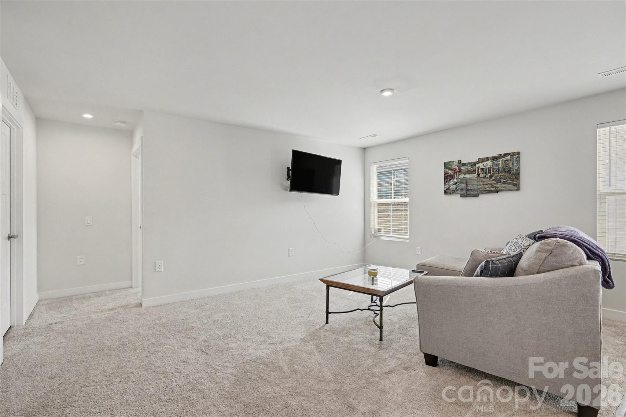 621 Grandiflora Avenue — Lancaster