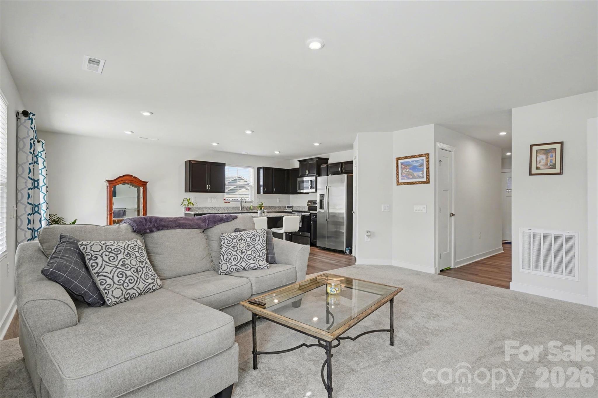 621 Grandiflora Avenue — Lancaster