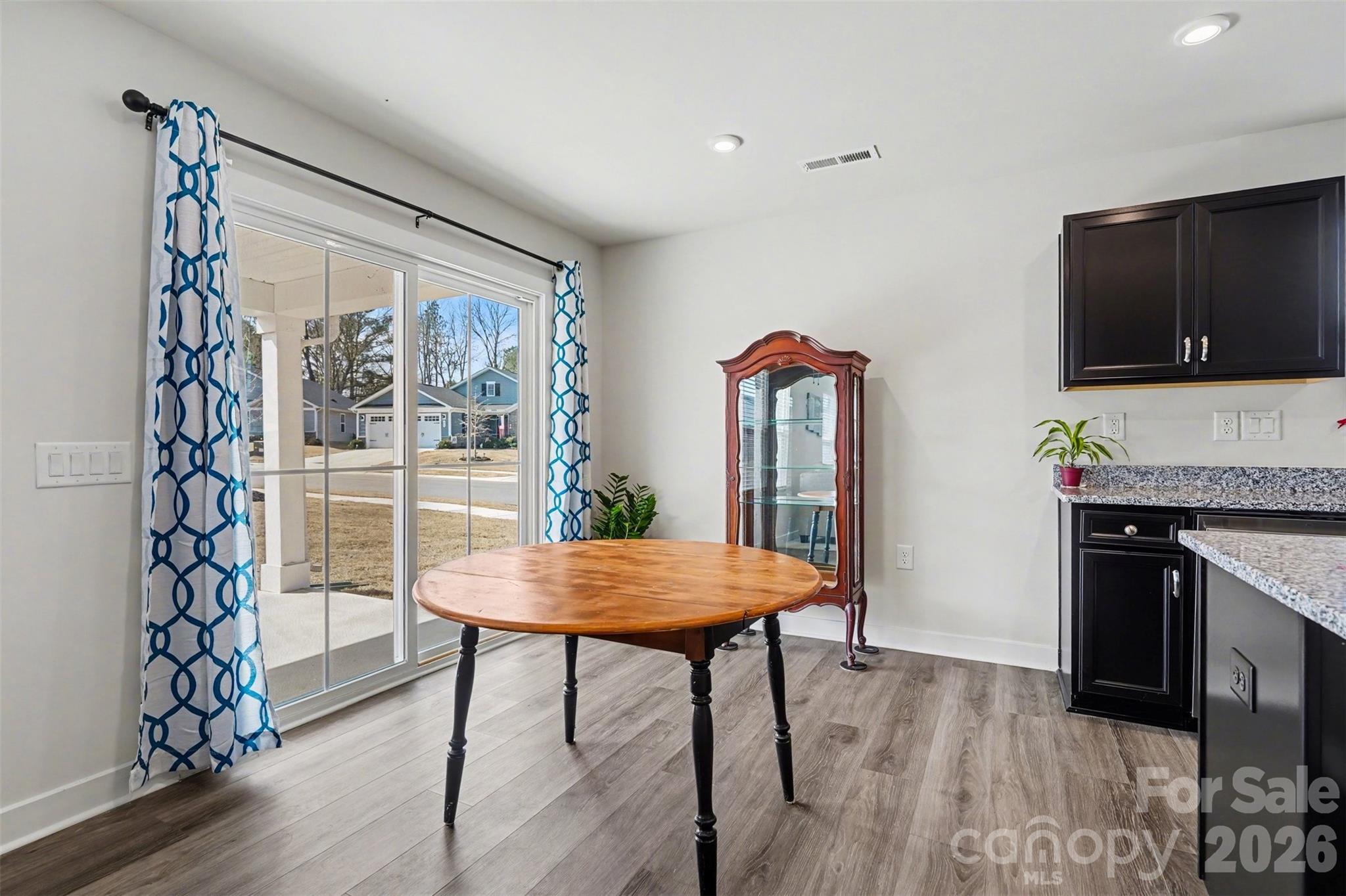 621 Grandiflora Avenue — Lancaster