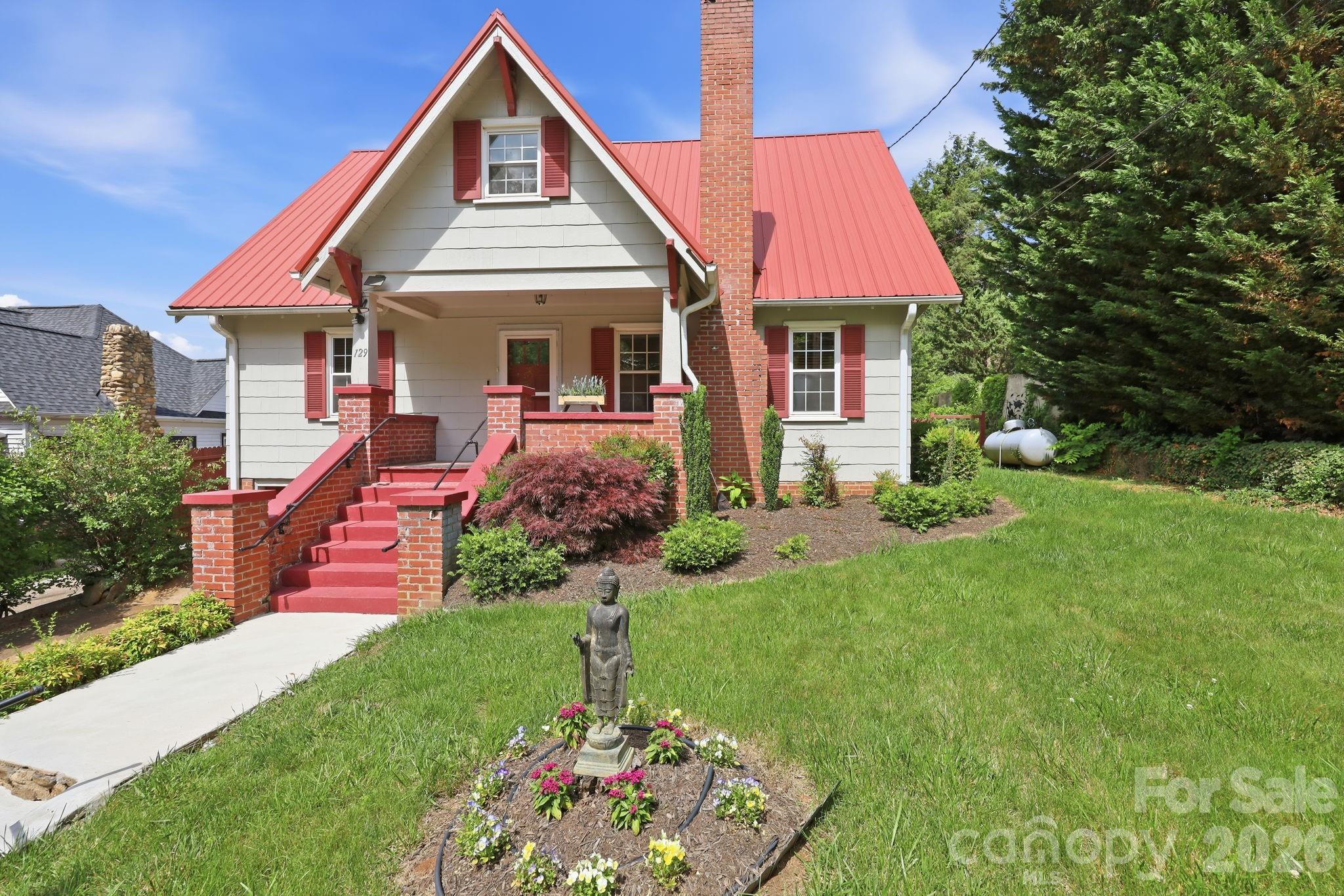129 Mears Avenue — Canton