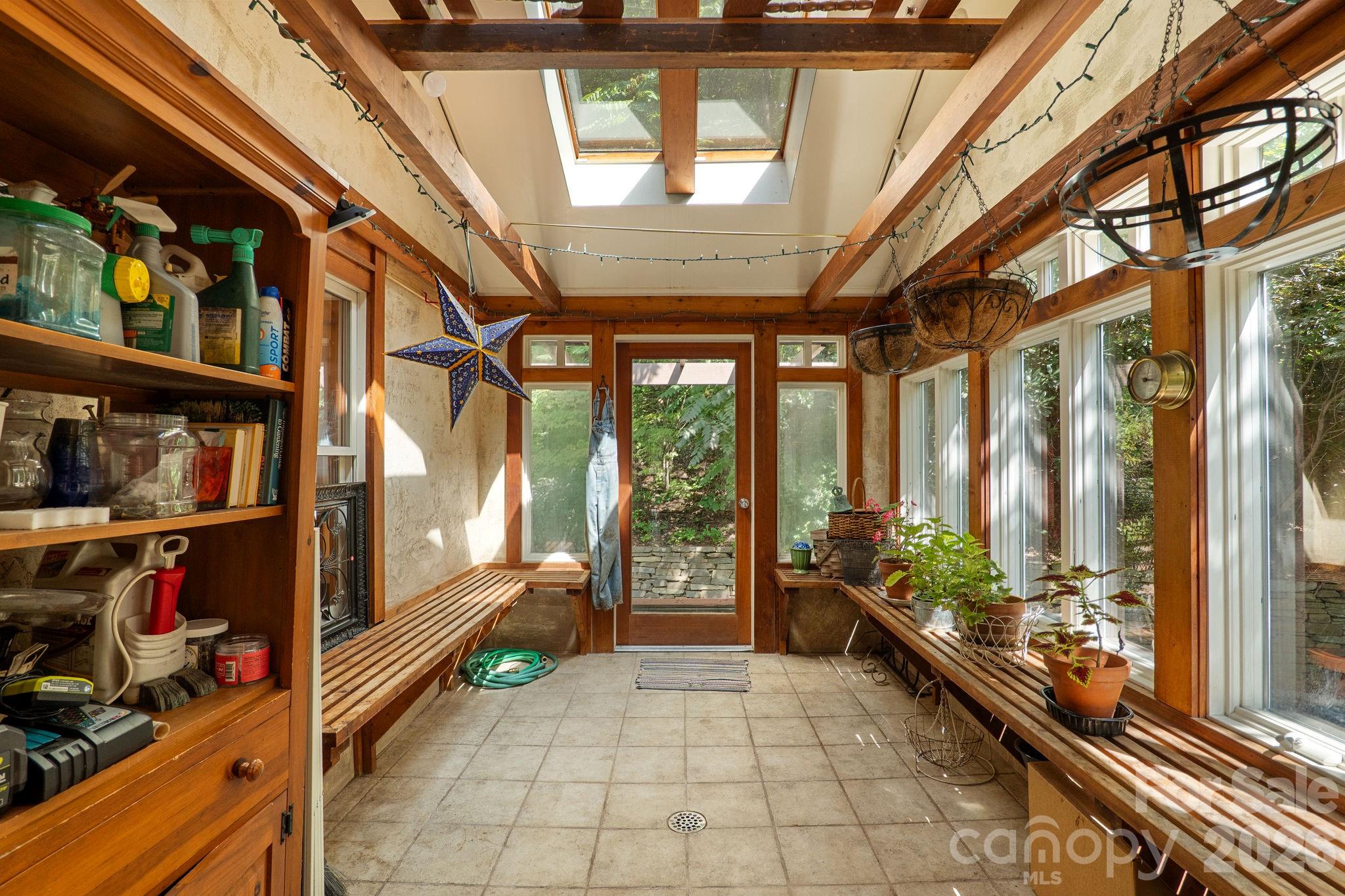 150 Avondale Ridge Road — Asheville