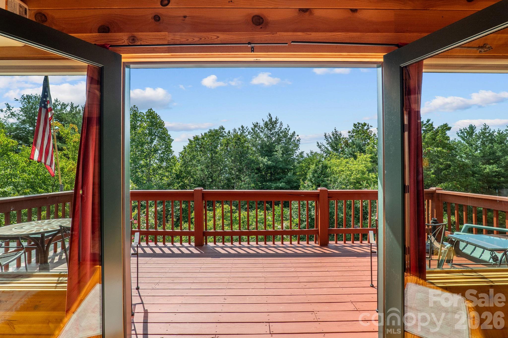 150 Avondale Ridge Road — Asheville