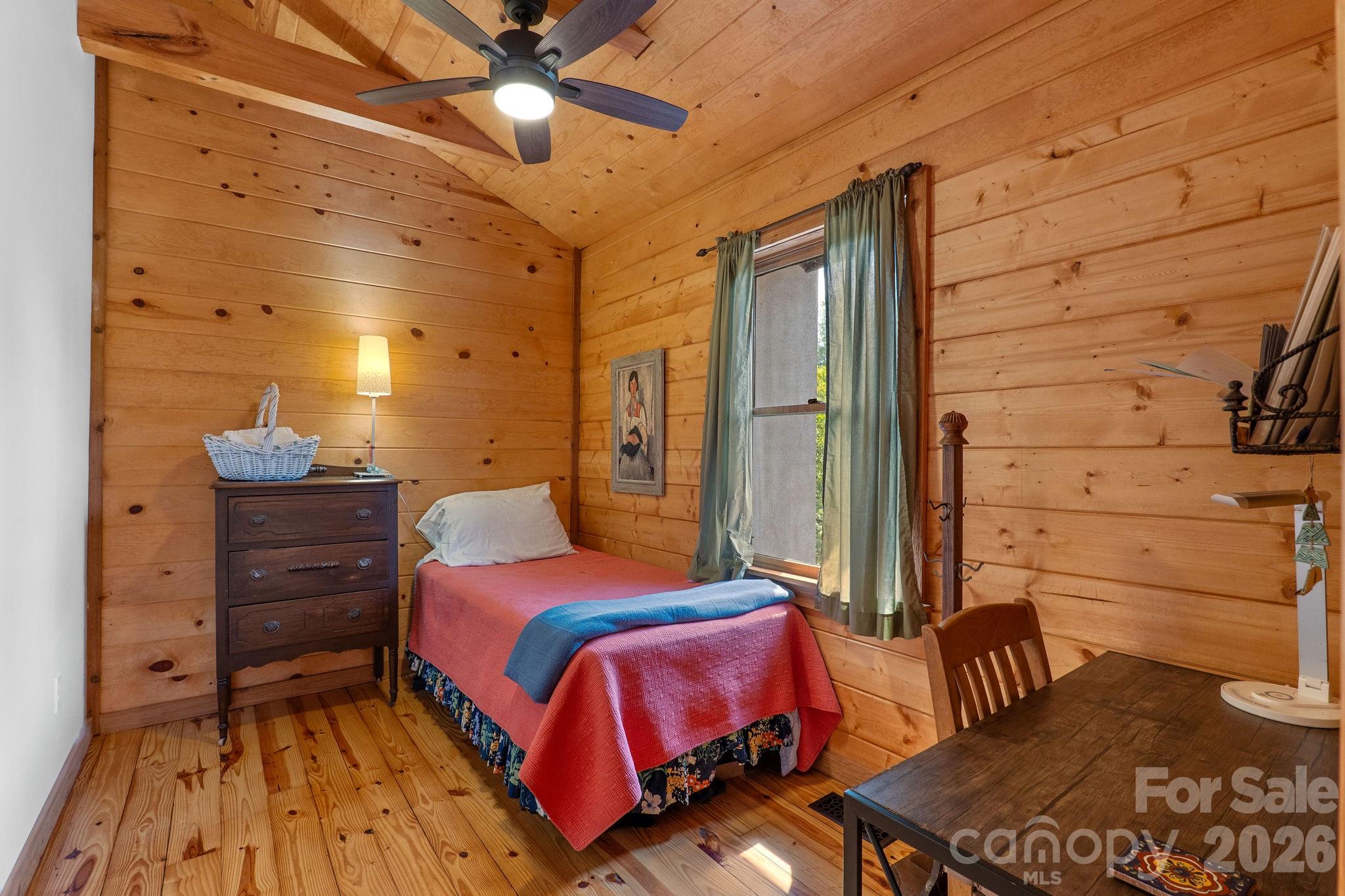 150 Avondale Ridge Road — Asheville