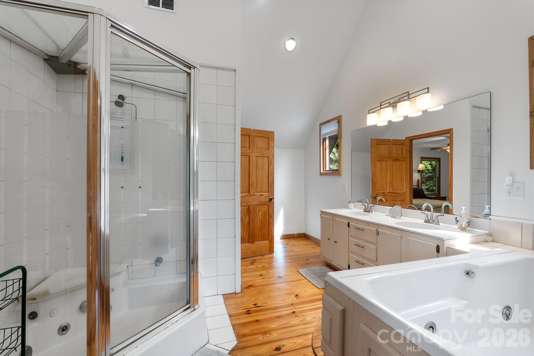 150 Avondale Ridge Road — Asheville