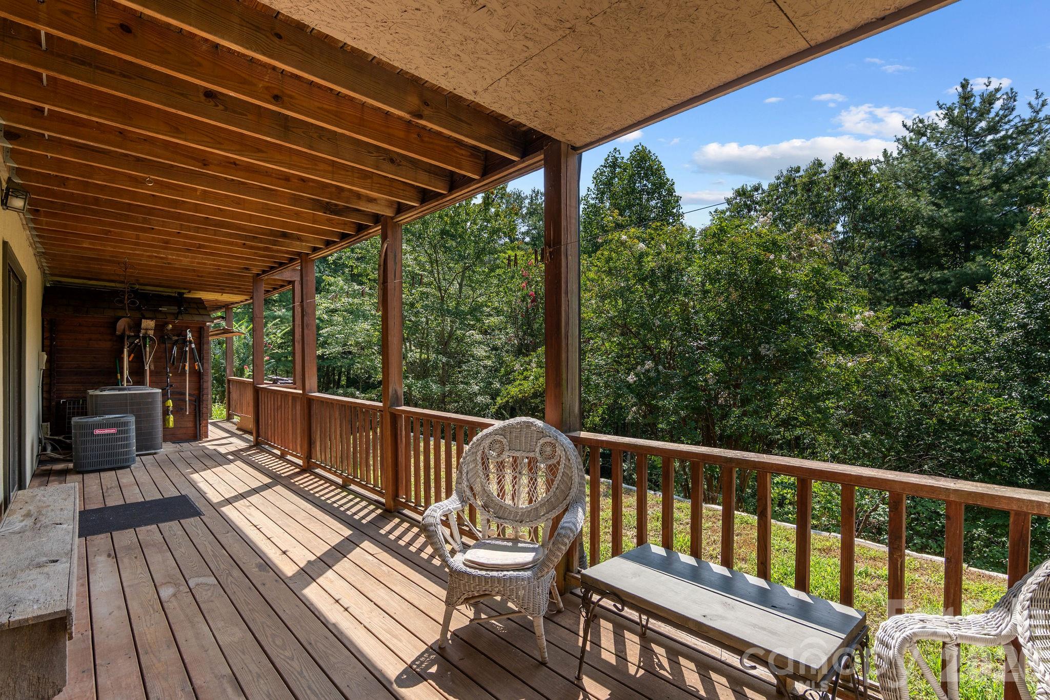 150 Avondale Ridge Road — Asheville
