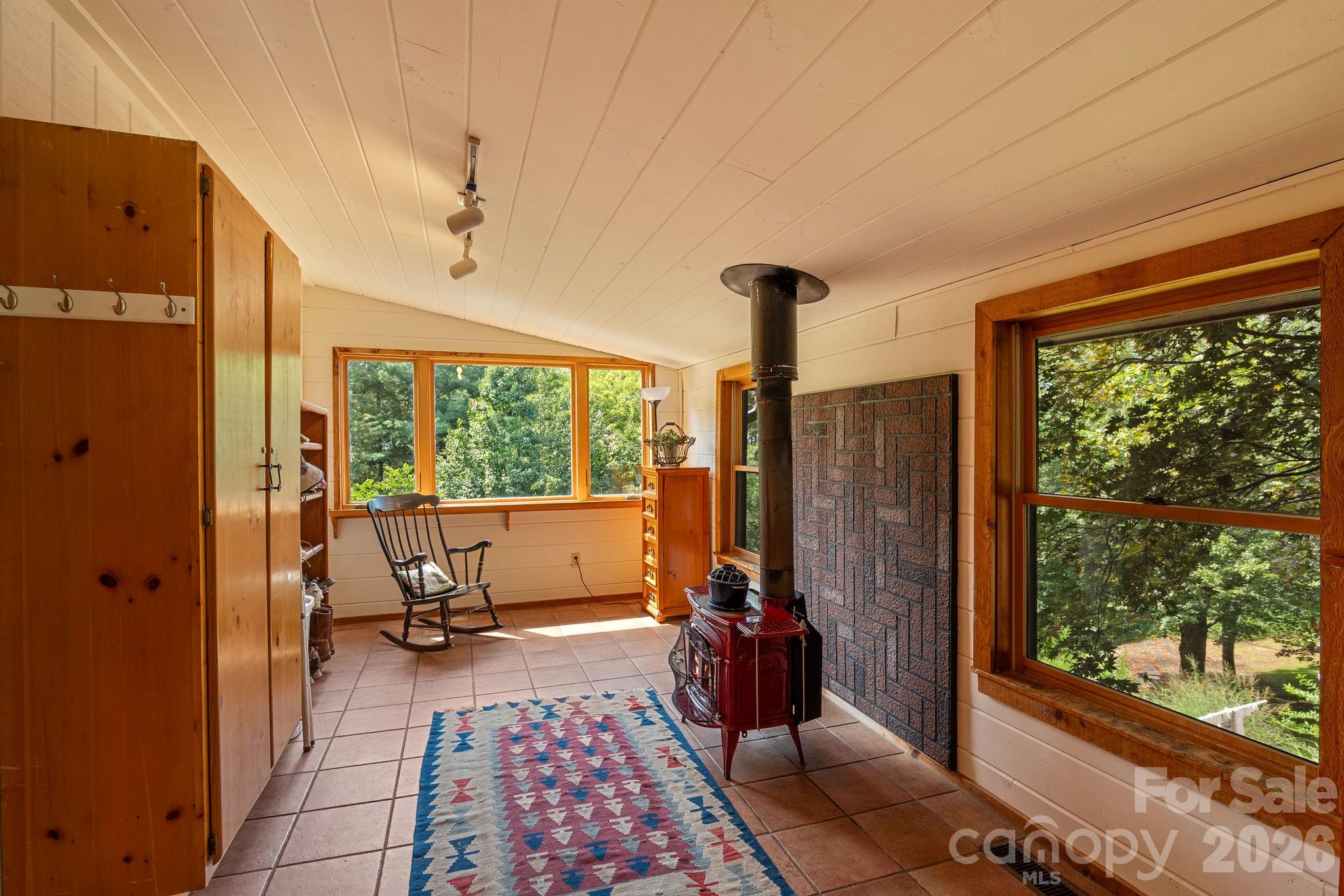 150 Avondale Ridge Road — Asheville