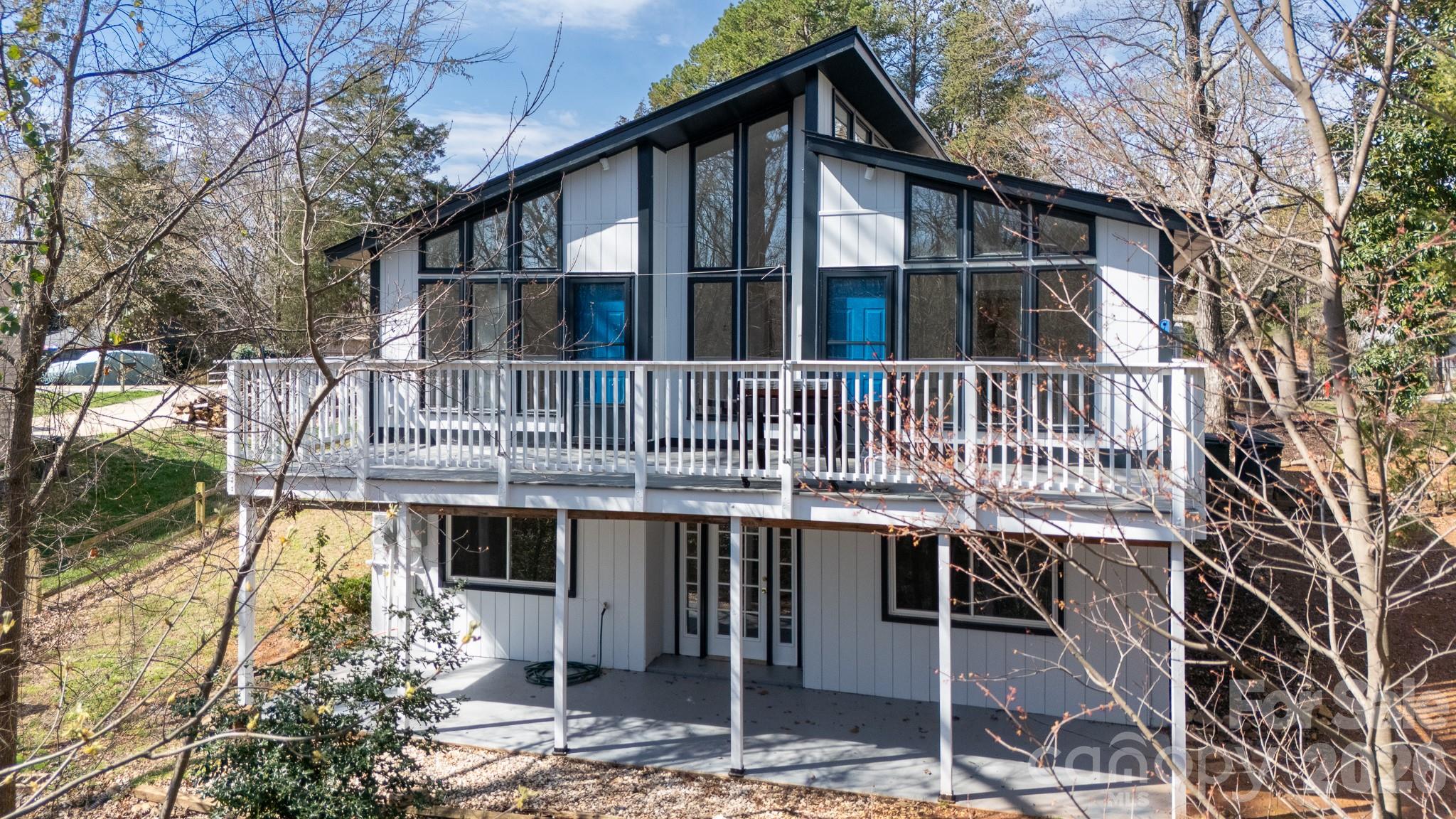 3106 Point Clear Drive — Tega Cay