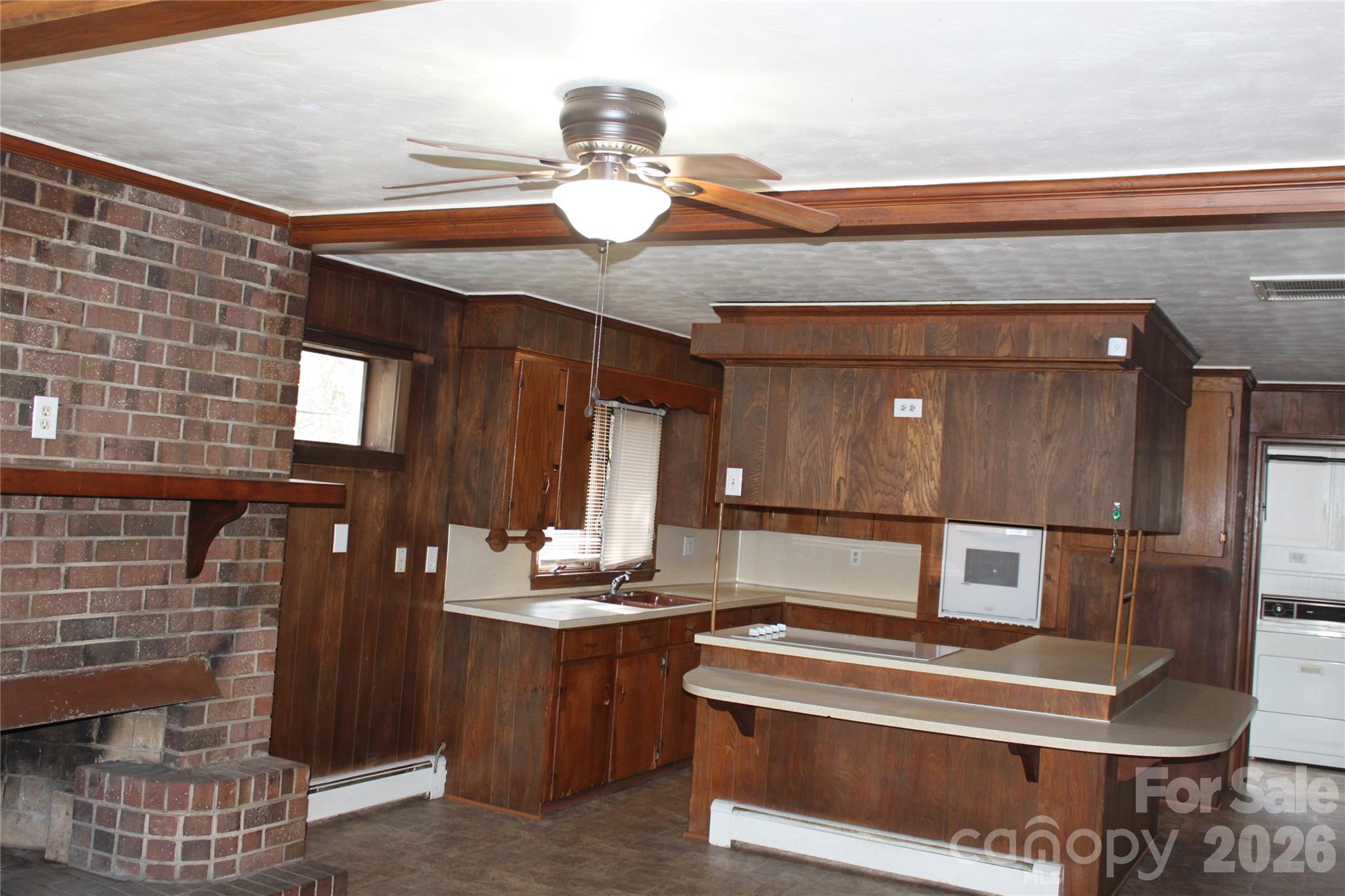 2210 N Cannon Boulevard — Kannapolis
