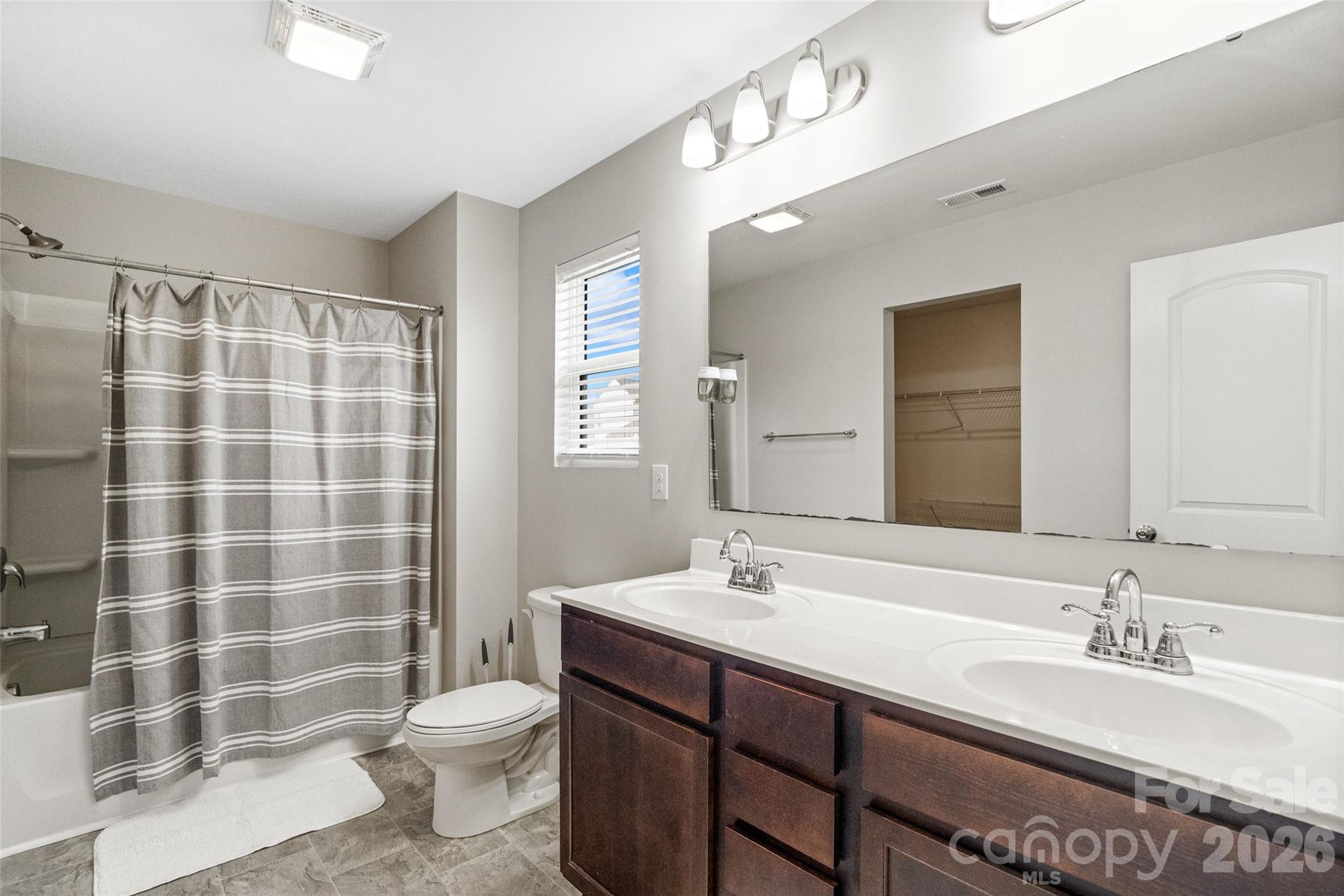1525 Cazador Lane — York
