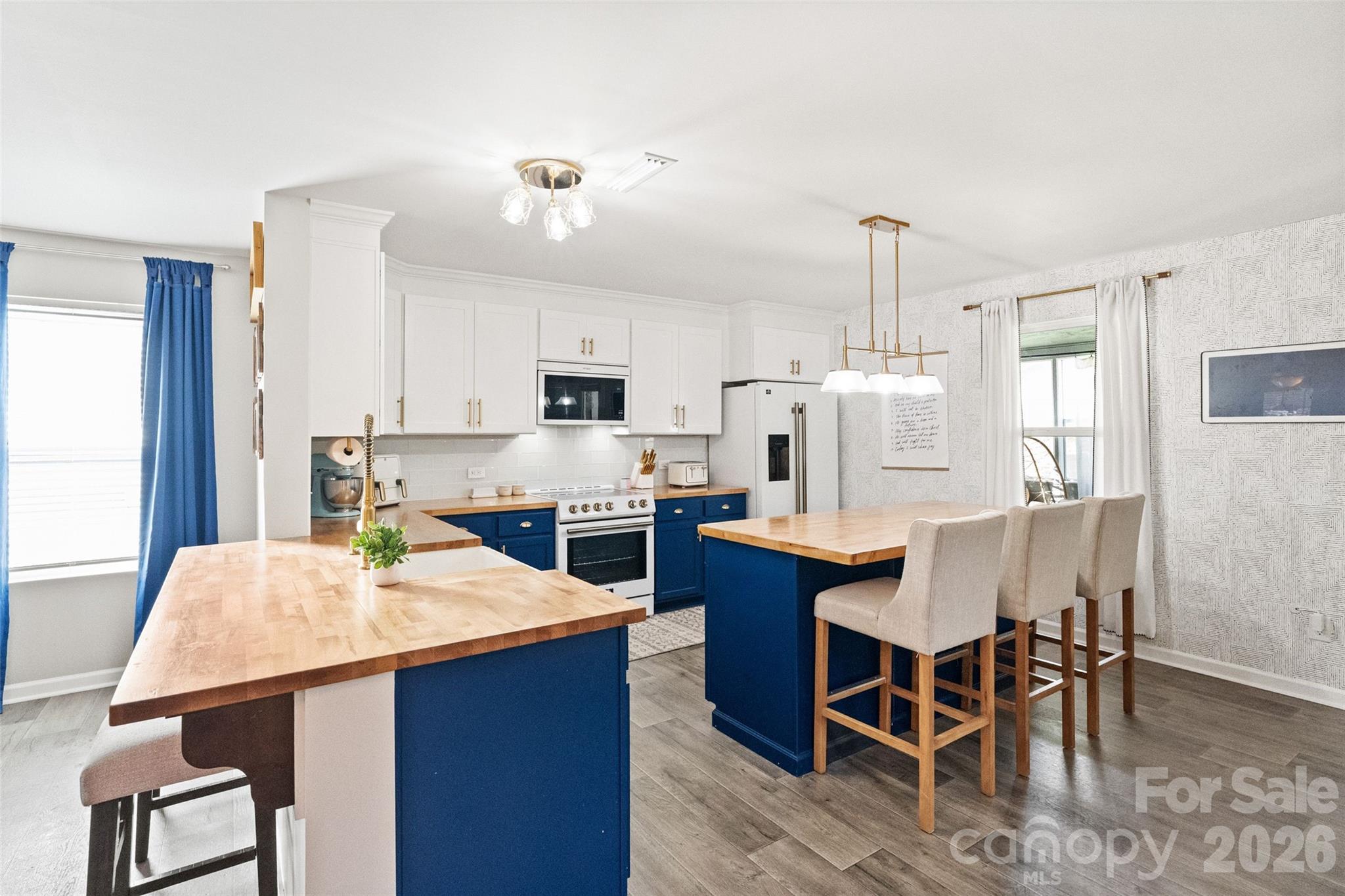 1525 Cazador Lane — York