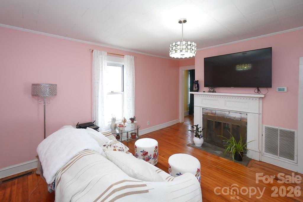 606 Main Street — China Grove