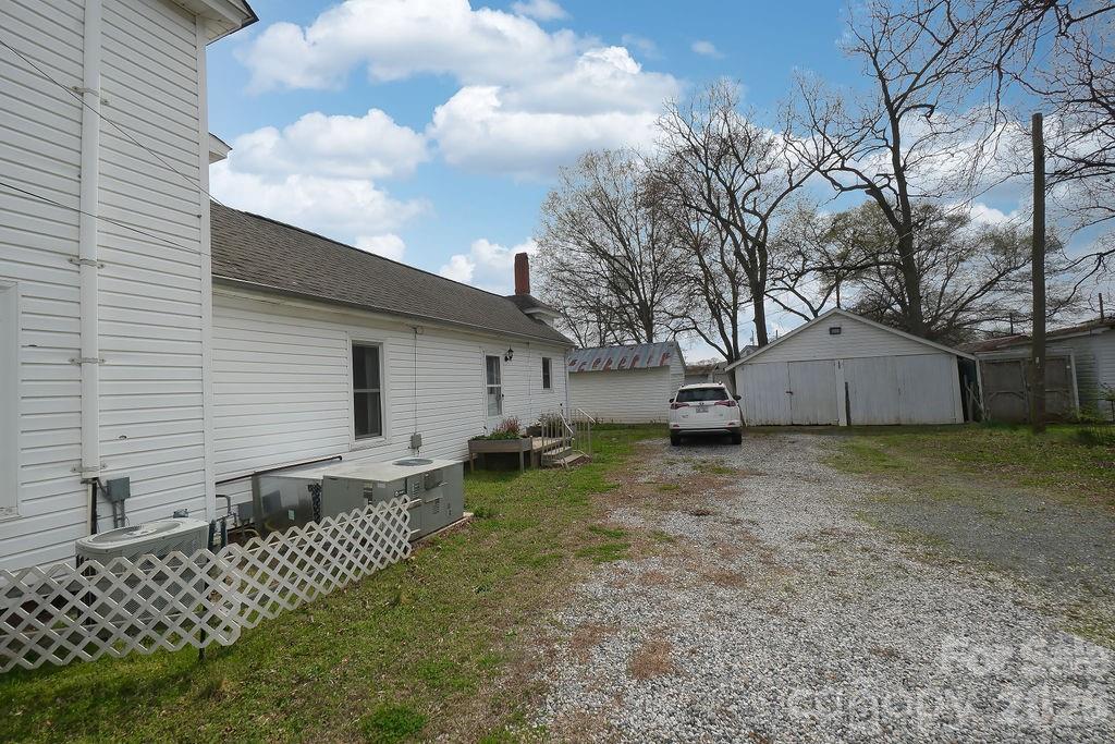 606 Main Street — China Grove
