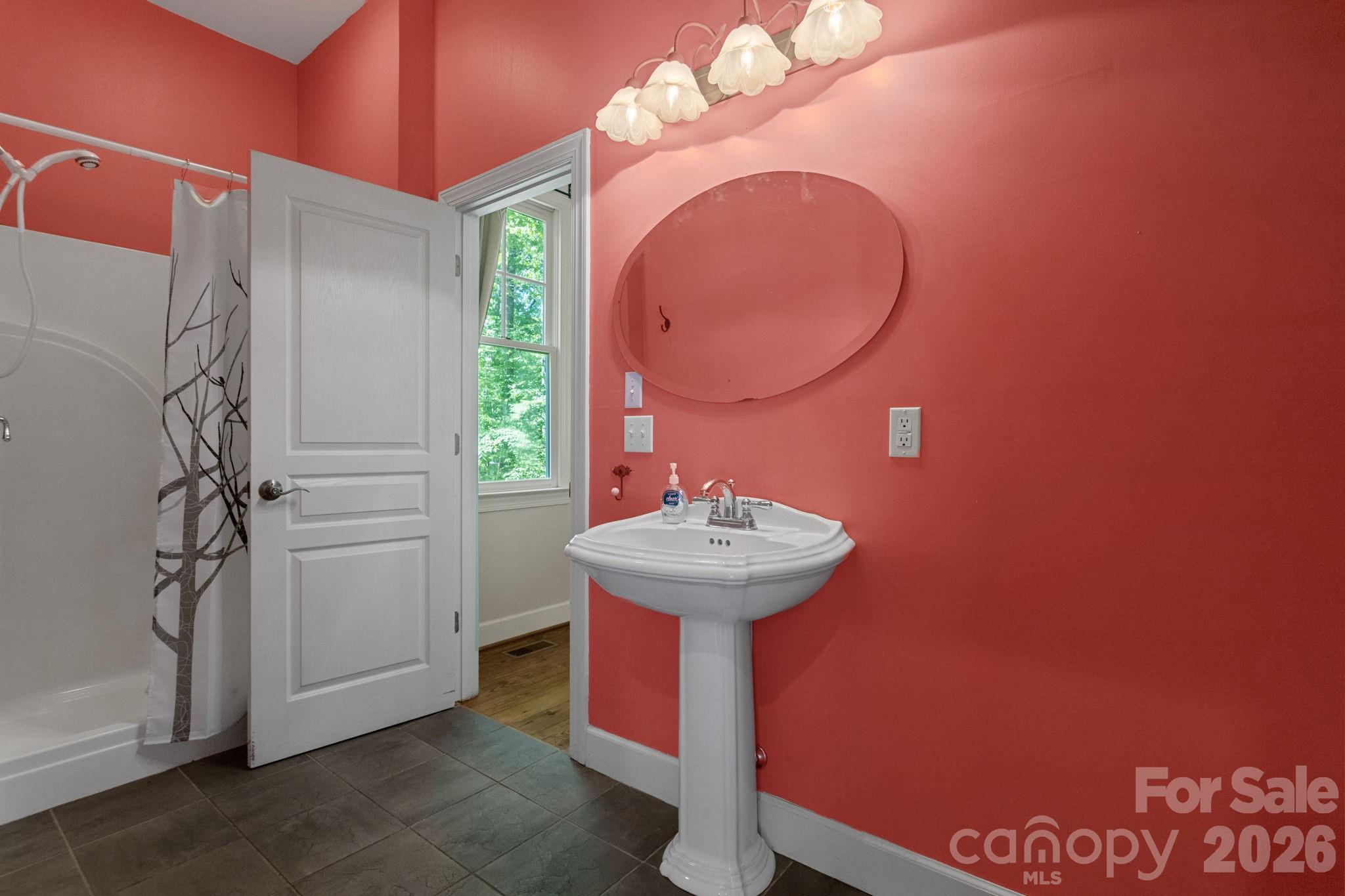2825 Hunting Country Road — Tryon