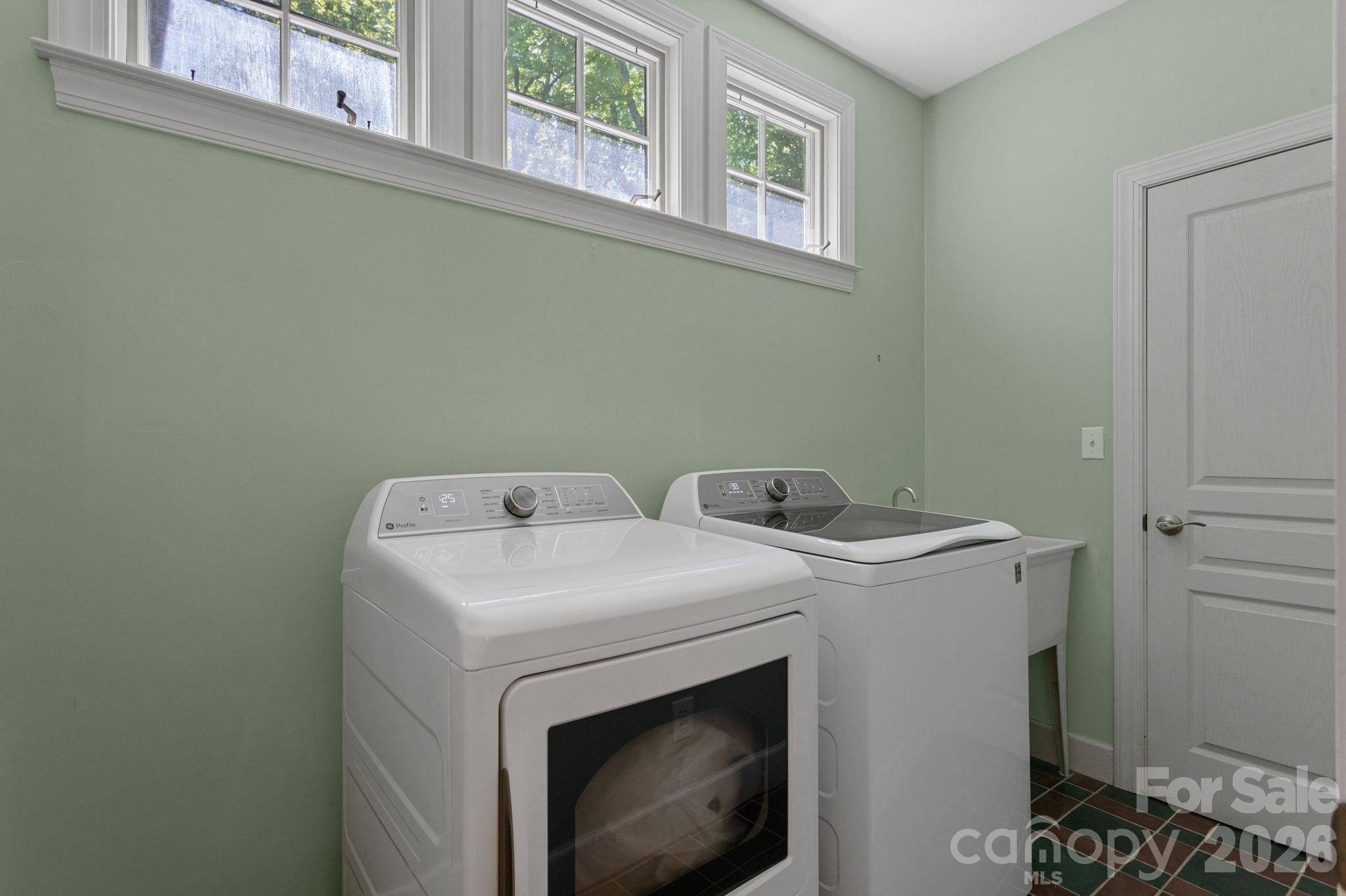 2825 Hunting Country Road — Tryon