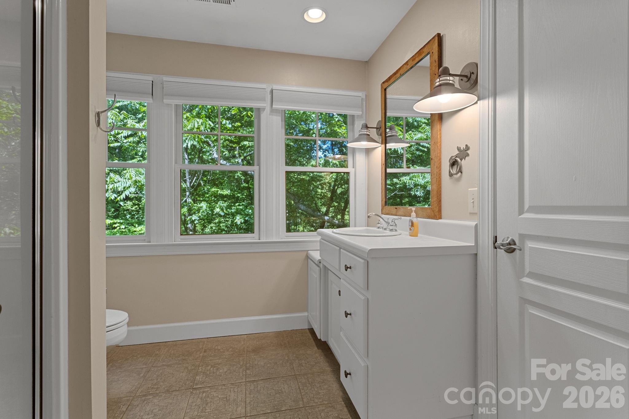 2825 Hunting Country Road — Tryon