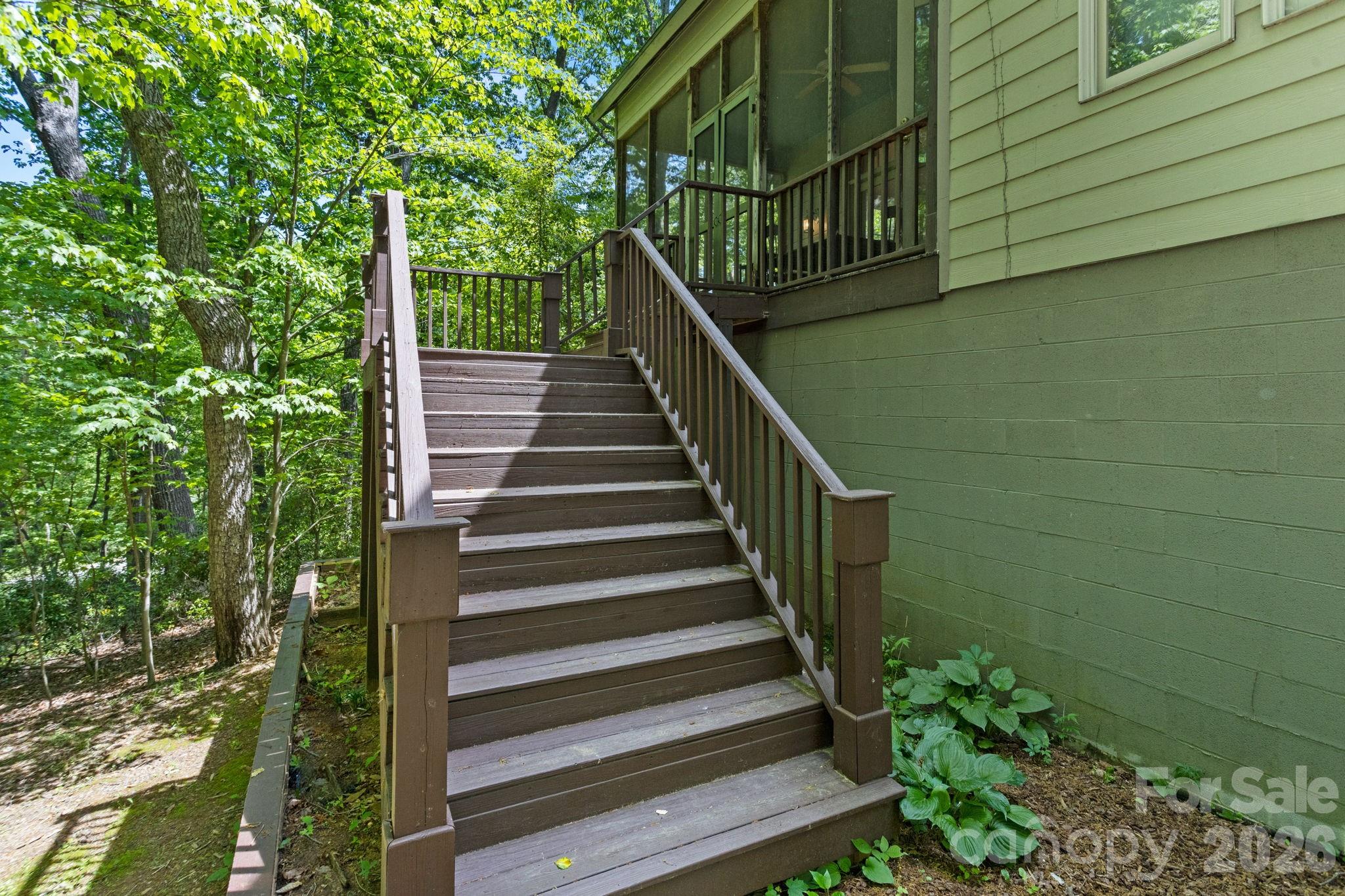 2825 Hunting Country Road — Tryon