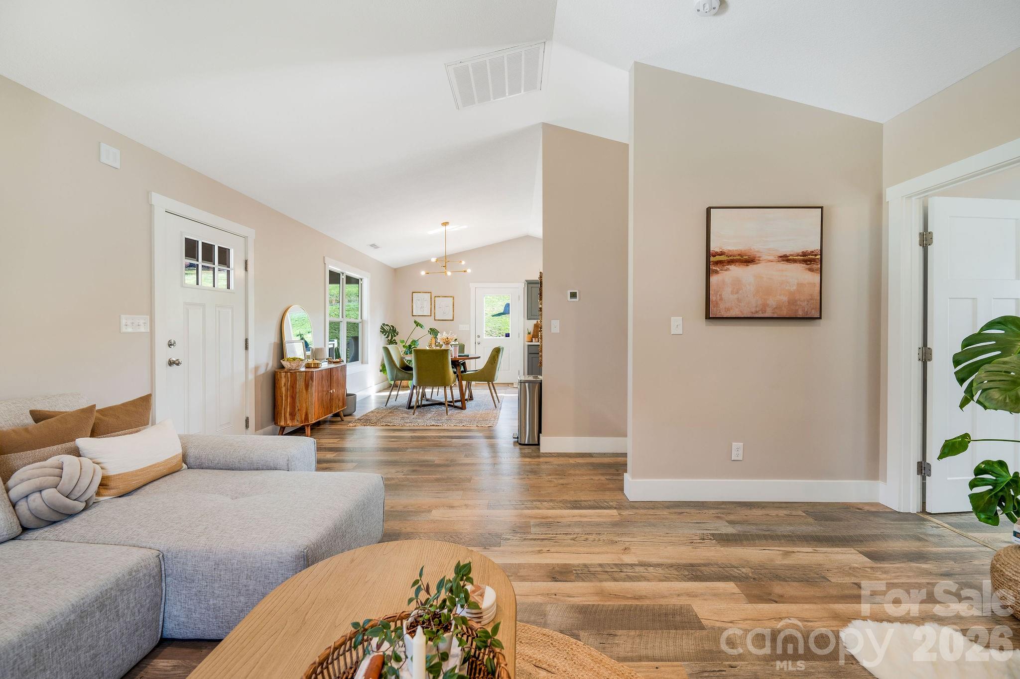 38 Sunrise Drive — Mars Hill