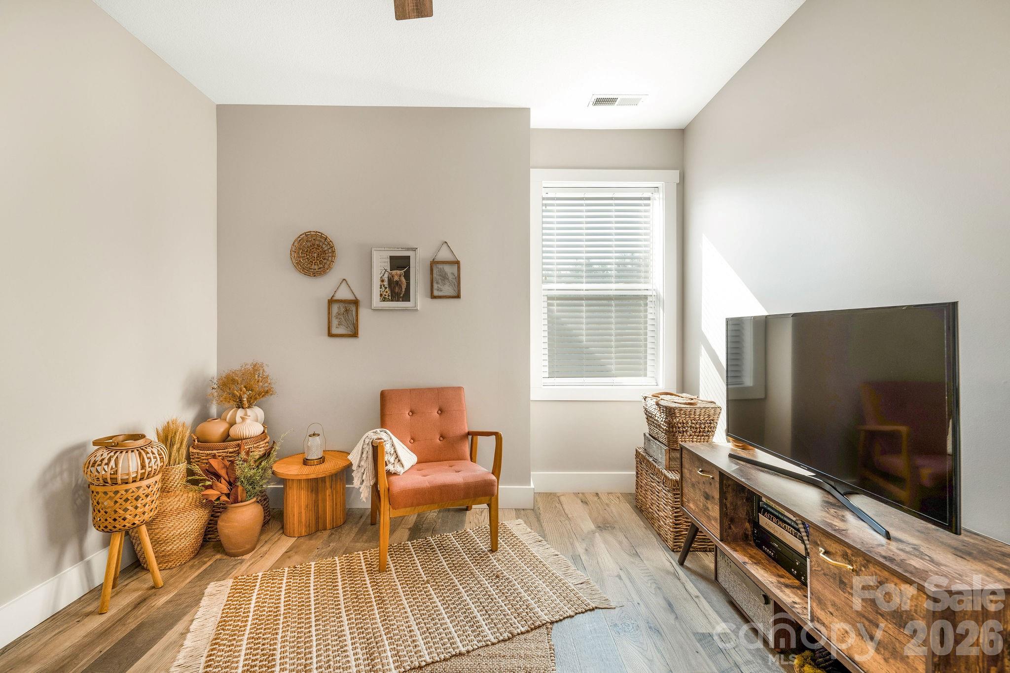 38 Sunrise Drive — Mars Hill