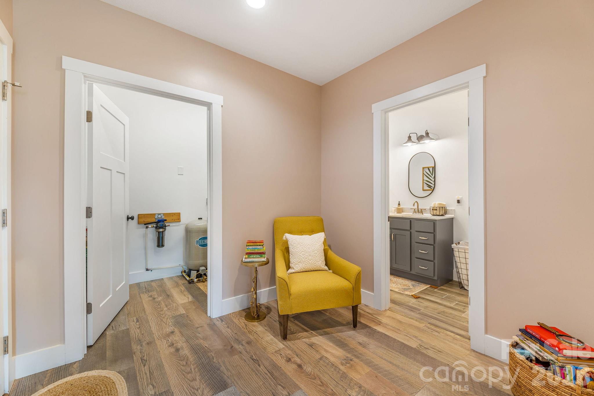 38 Sunrise Drive — Mars Hill