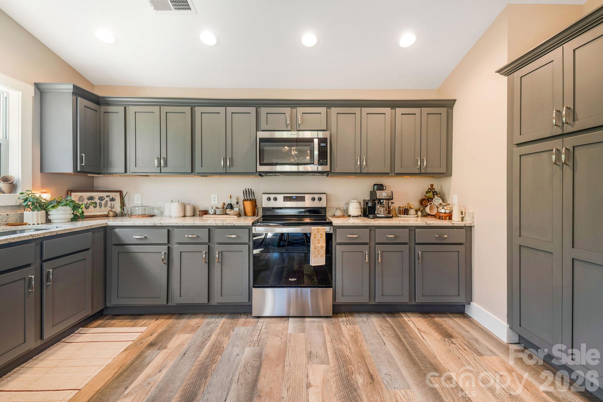 38 Sunrise Drive — Mars Hill