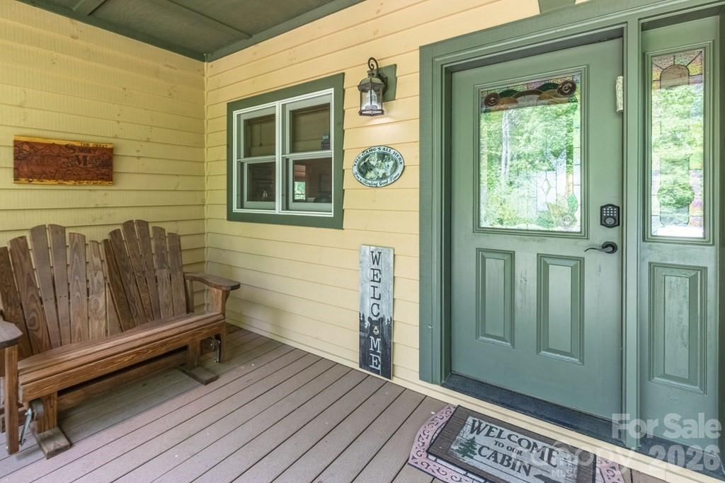 27 Indianola Lane — Bryson City