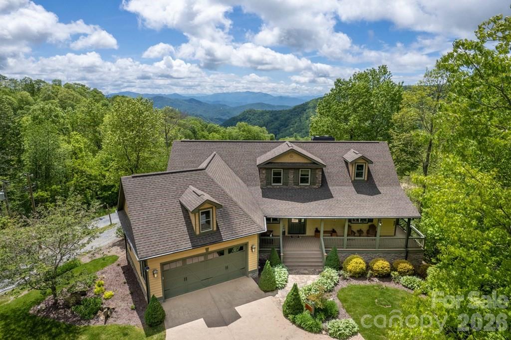27 Indianola Lane — Bryson City