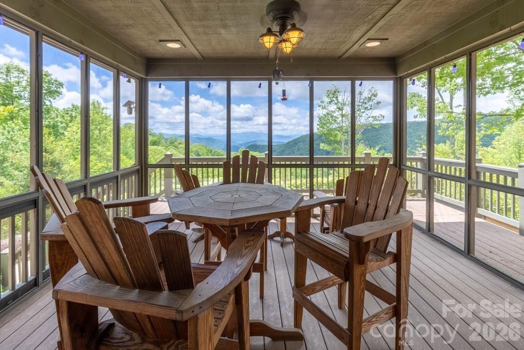 27 Indianola Lane — Bryson City