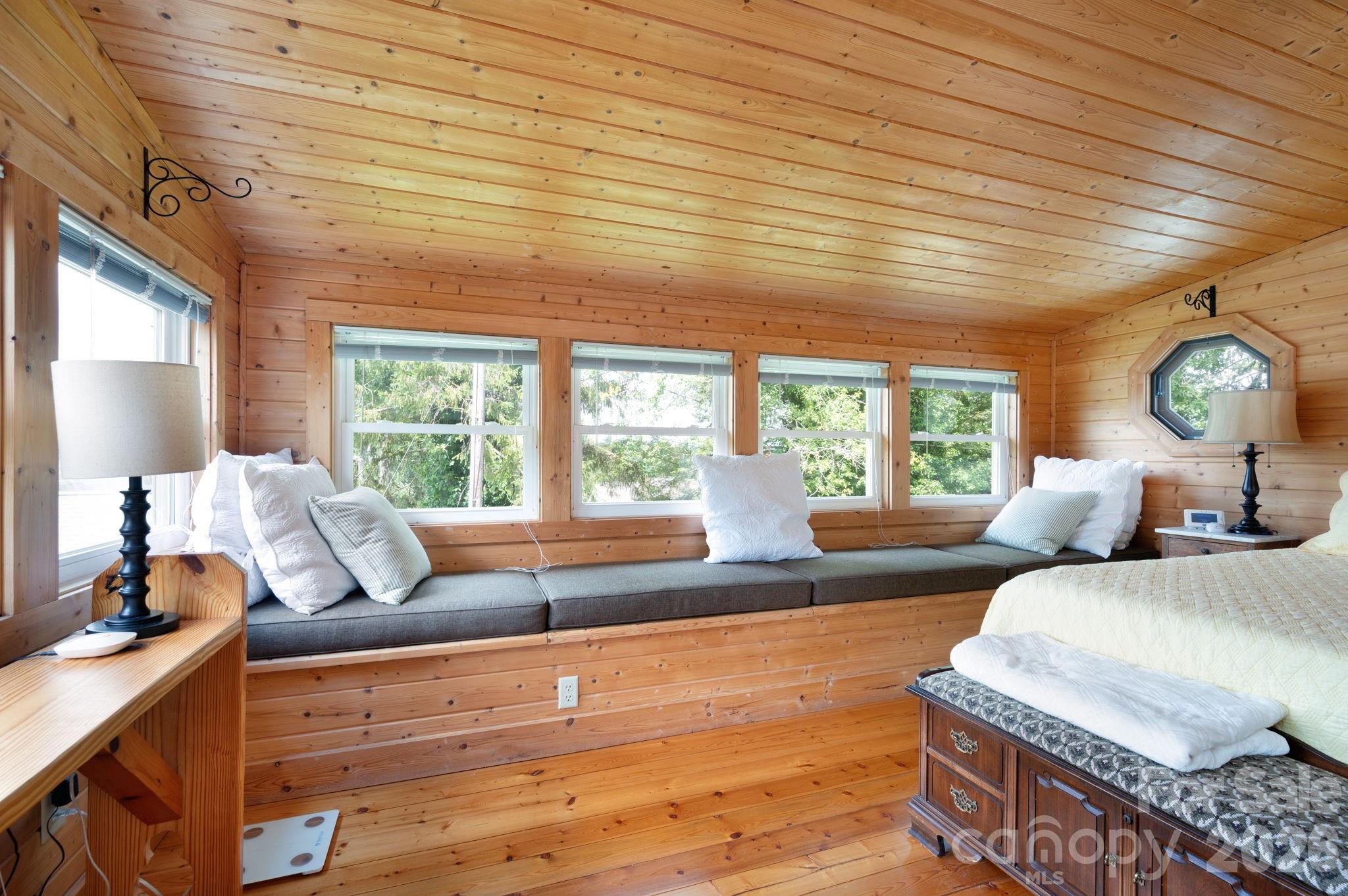 90 Jonestown Road — Asheville