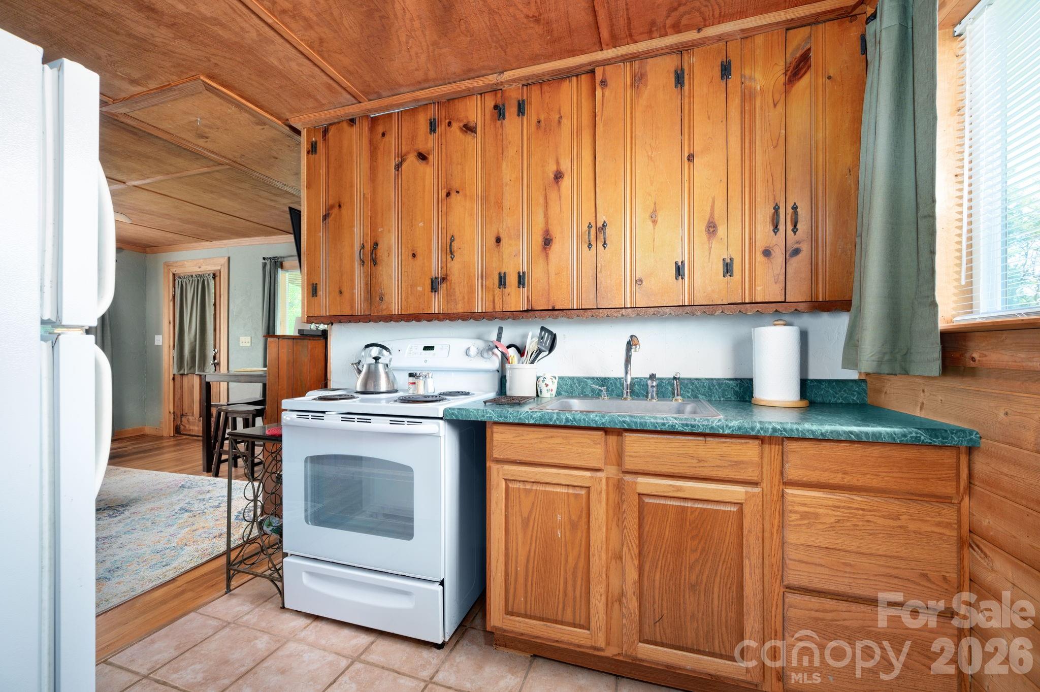 90 Jonestown Road — Asheville