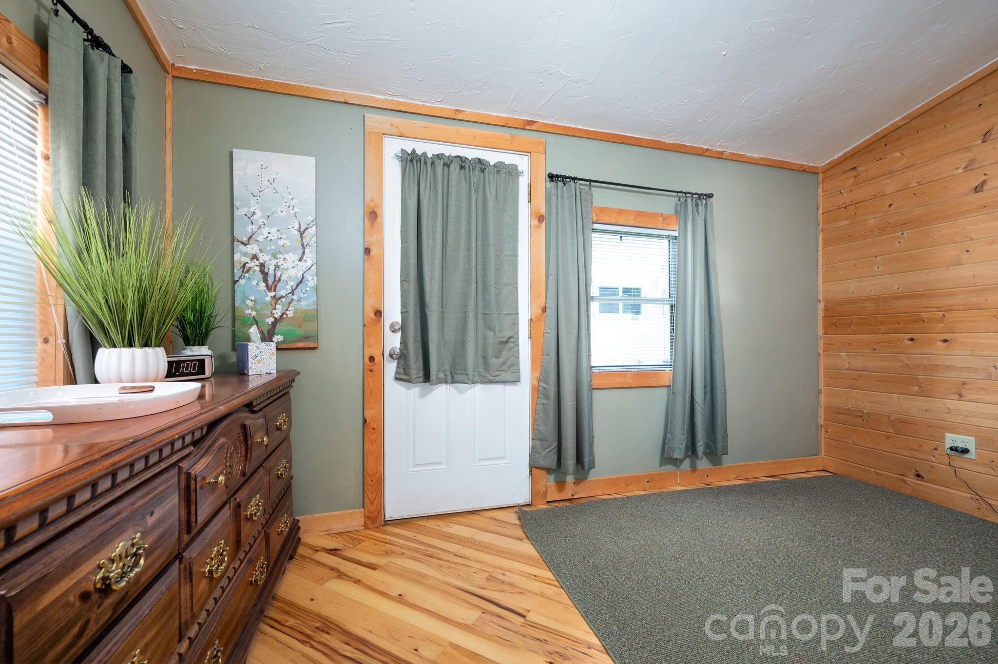 90 Jonestown Road — Asheville