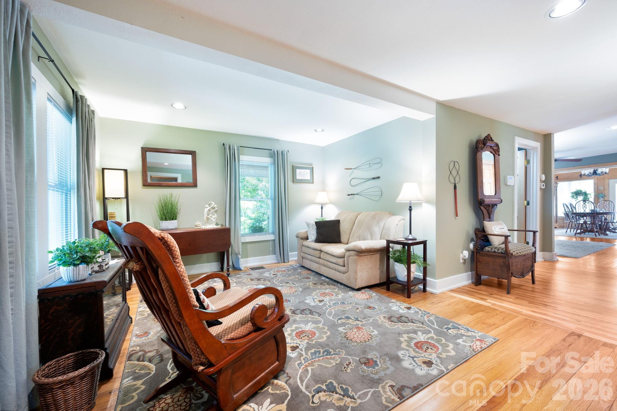 90 Jonestown Road — Asheville