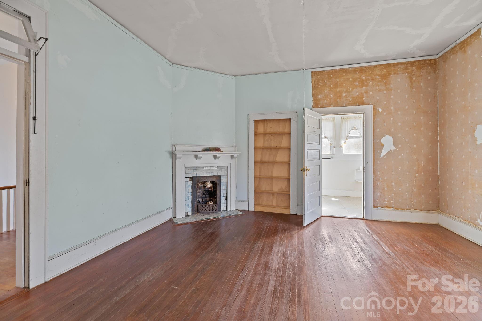 208 S Myrtle School Road — Gastonia