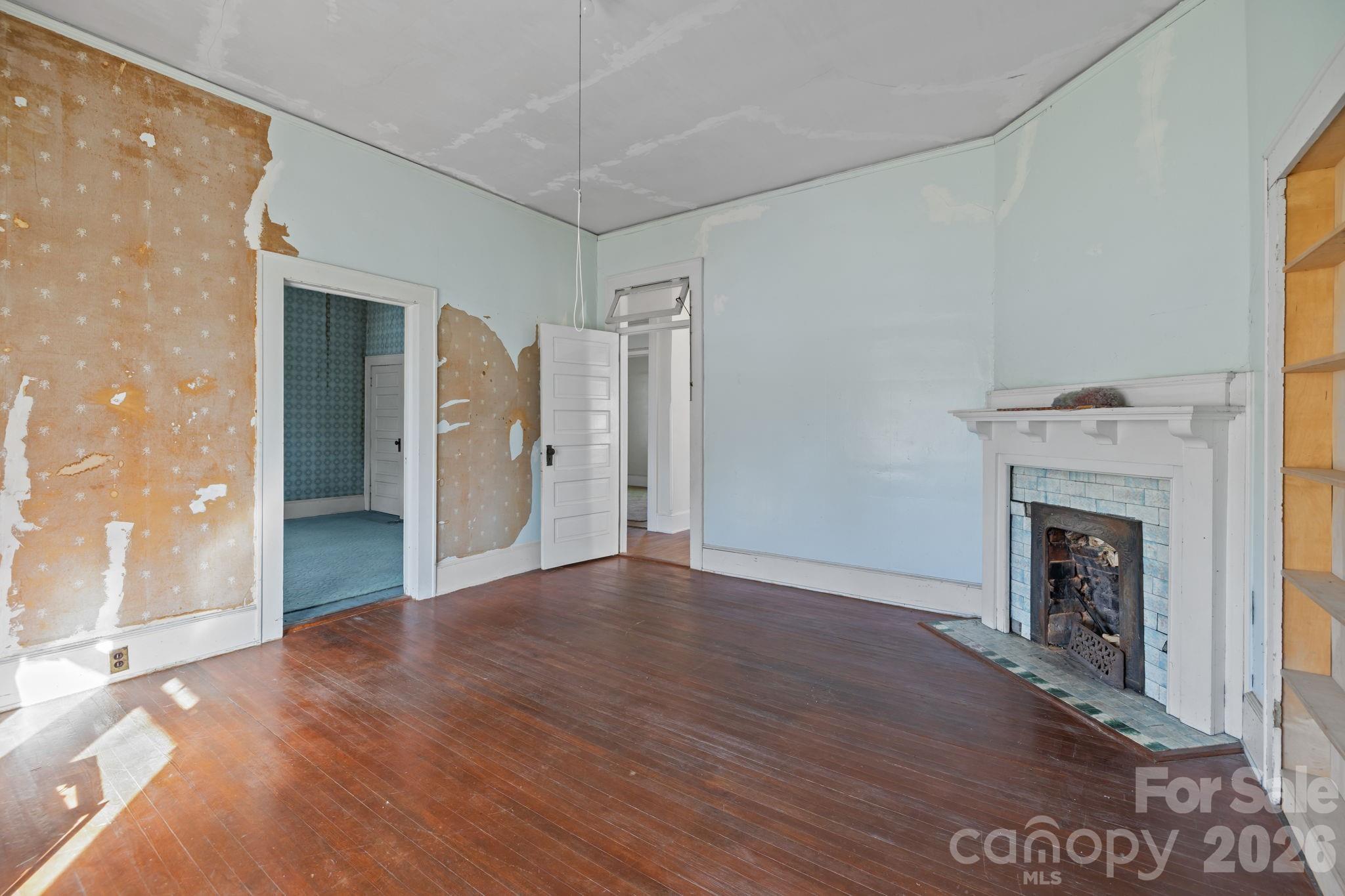 208 S Myrtle School Road — Gastonia