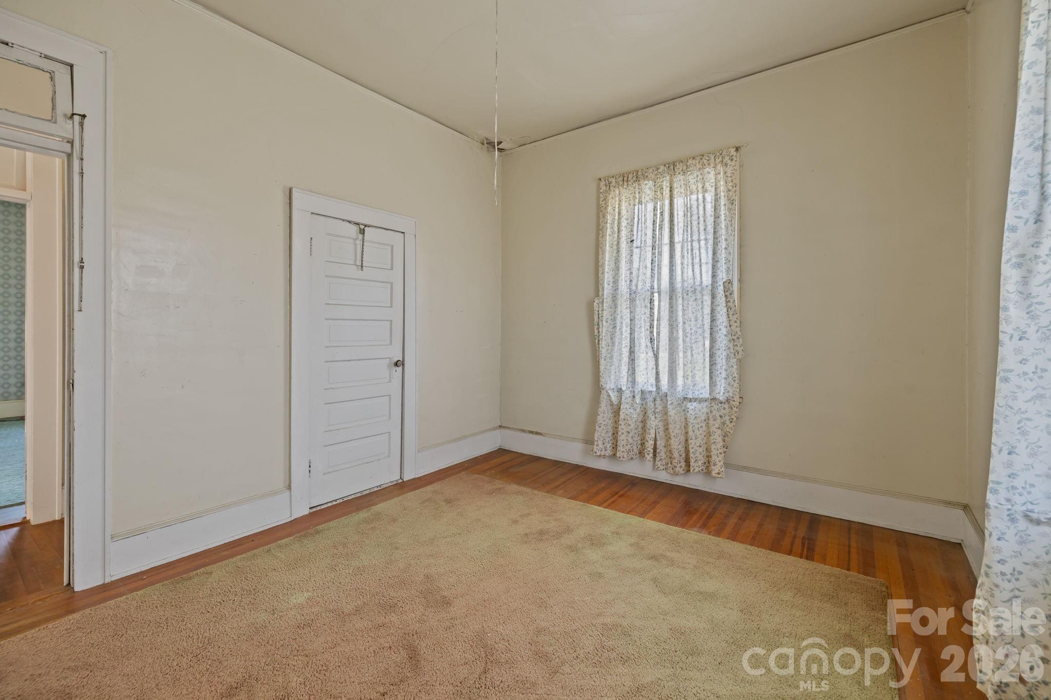 208 S Myrtle School Road — Gastonia