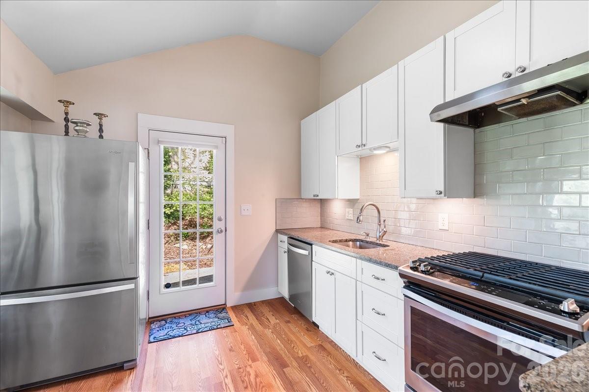 14 Woodrow Avenue — Asheville