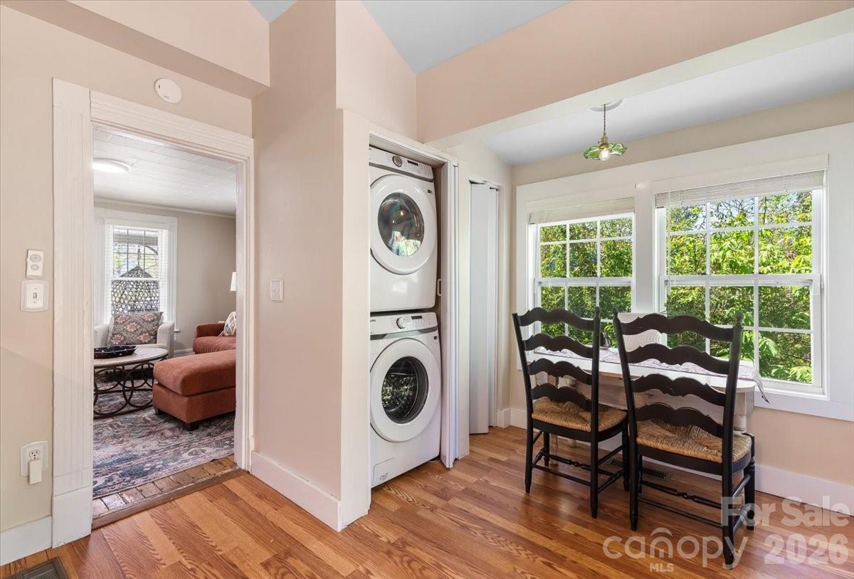 14 Woodrow Avenue — Asheville