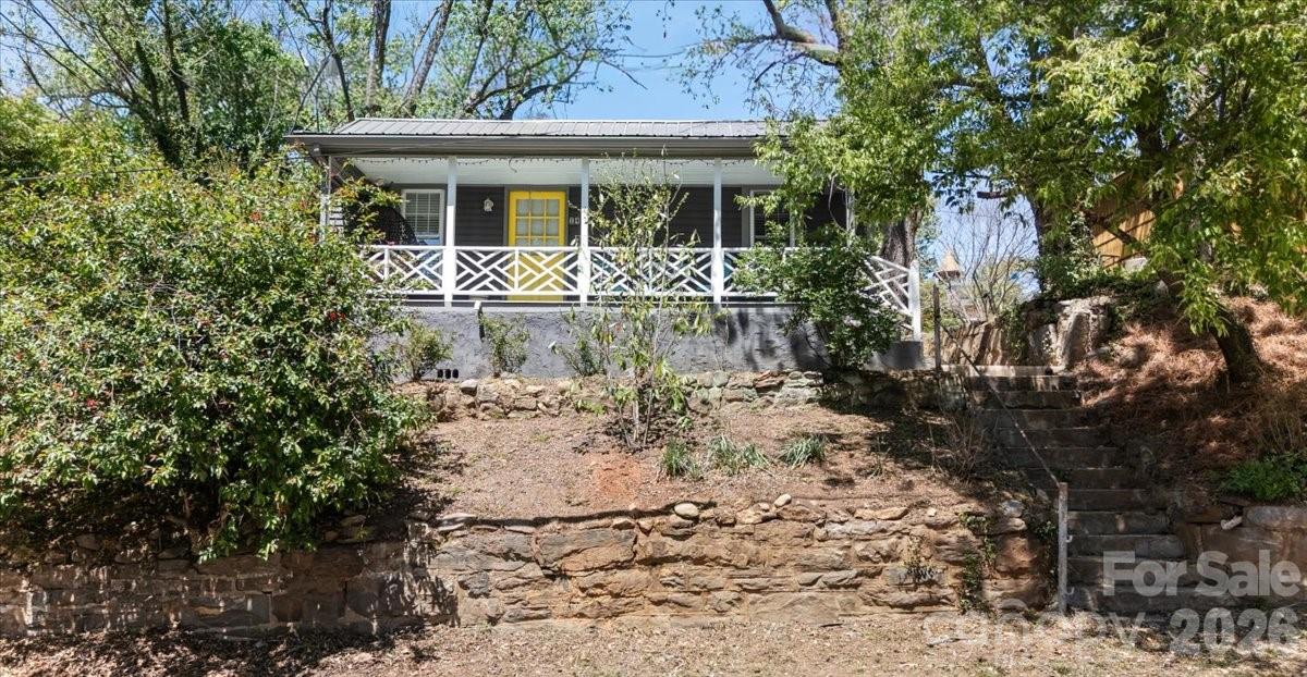 14 Woodrow Avenue — Asheville