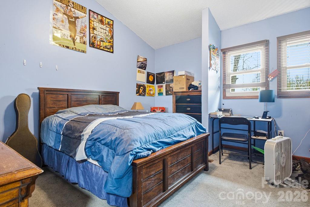 93 Hidden Falls Drive — Asheville