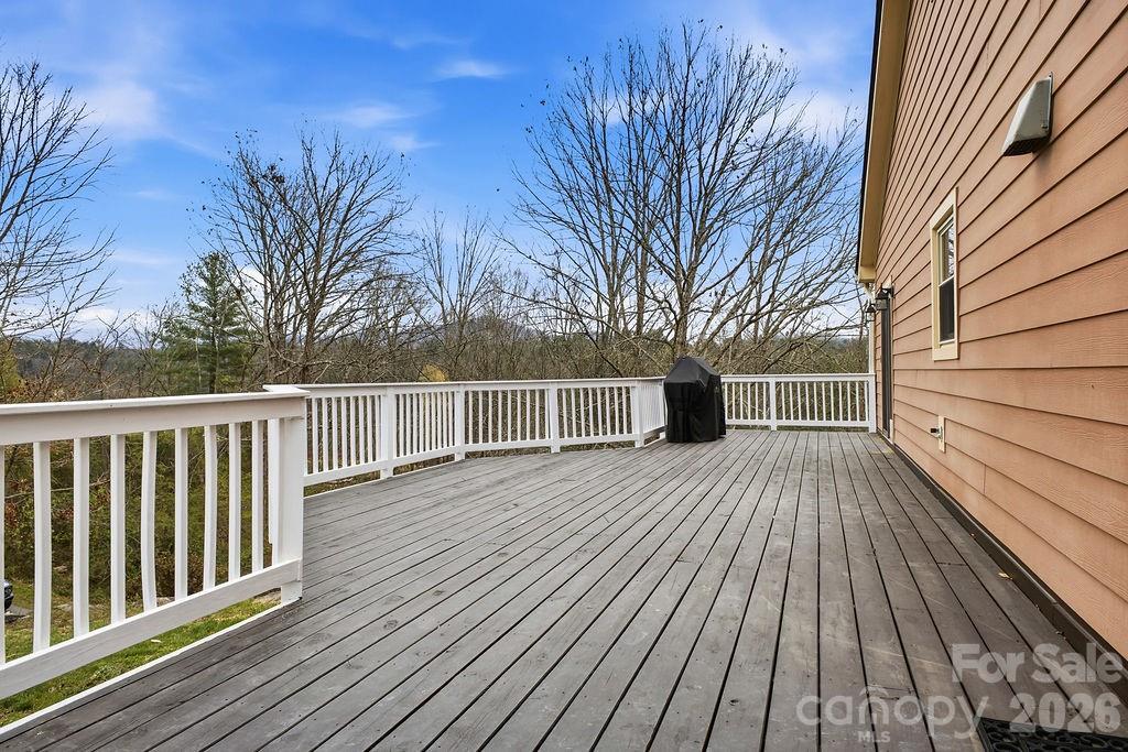 93 Hidden Falls Drive — Asheville