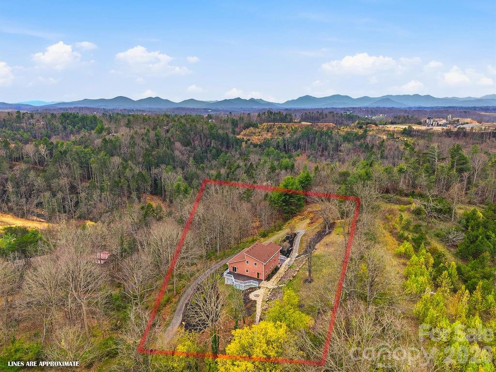 93 Hidden Falls Drive — Asheville