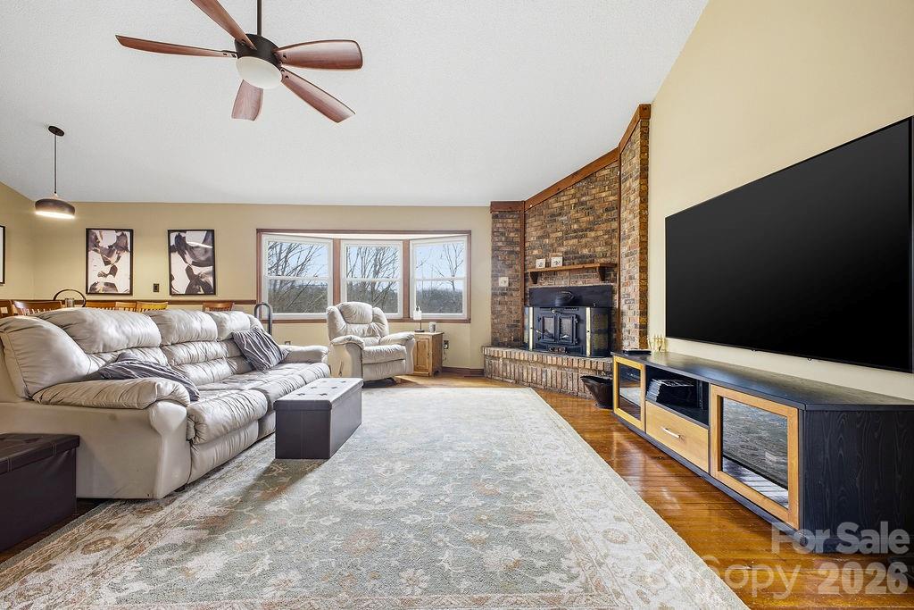 93 Hidden Falls Drive — Asheville