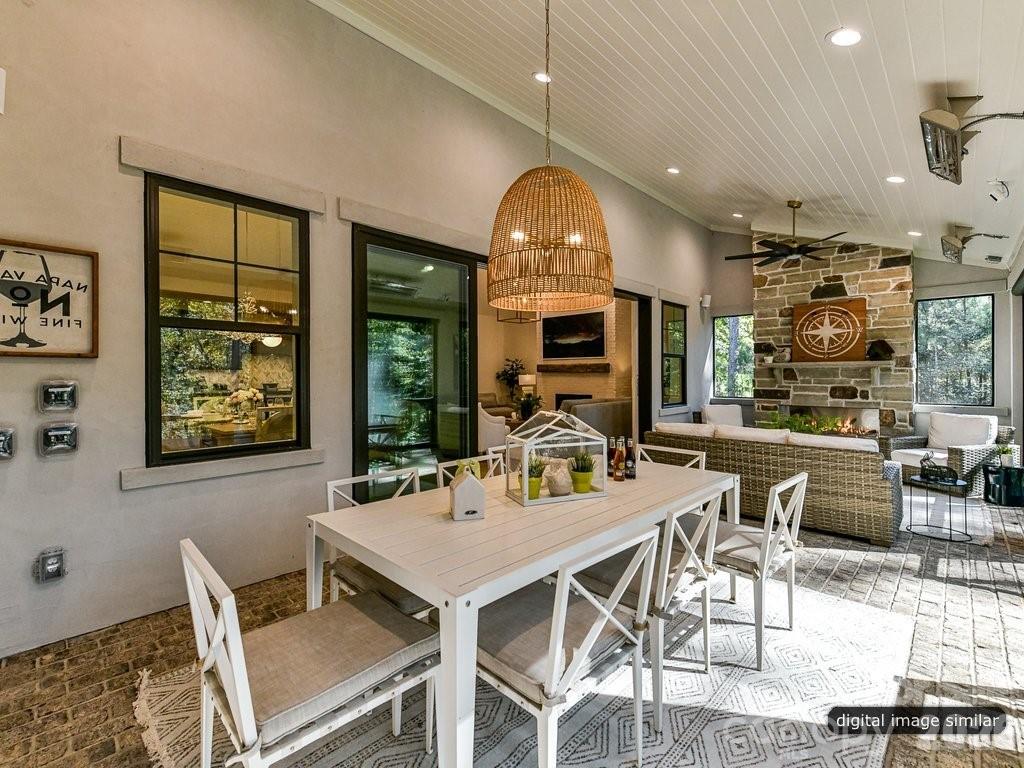 1002 Kingbird Lane #7 — Clover