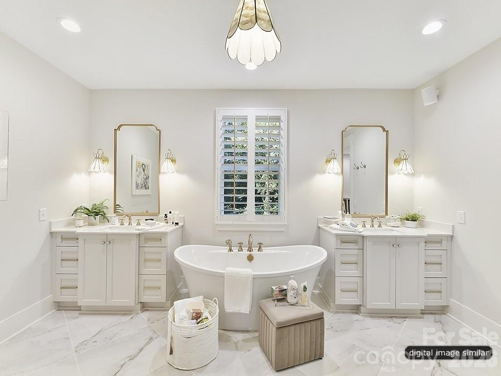 1002 Kingbird Lane #7 — Clover