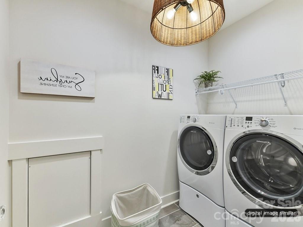 1002 Kingbird Lane #7 — Clover
