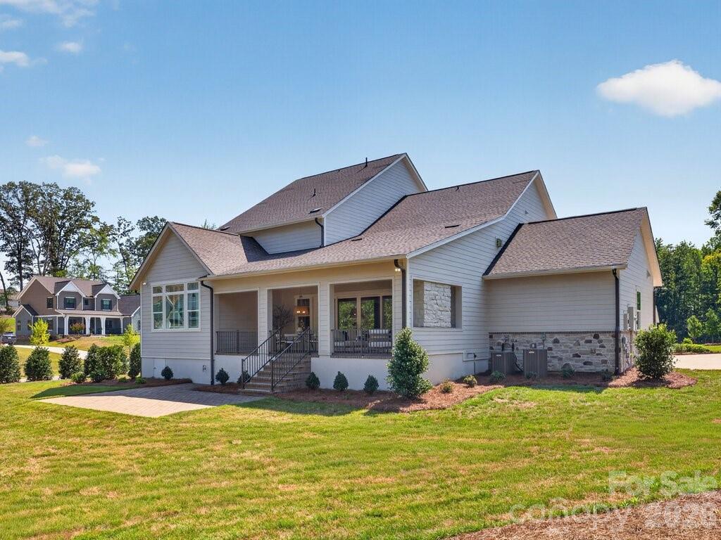 1002 Kingbird Lane #7 — Clover