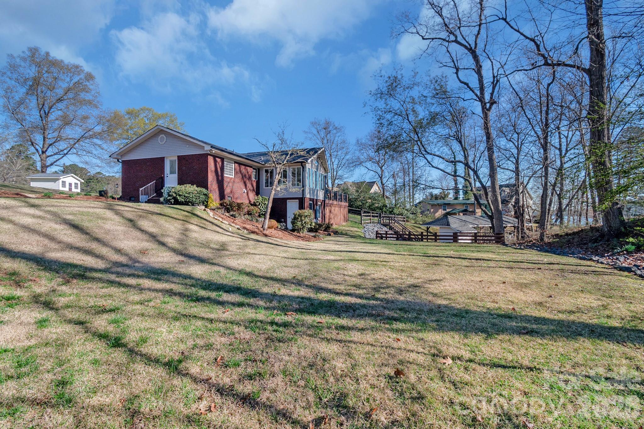 572 Acorn Acres Road — Norwood
