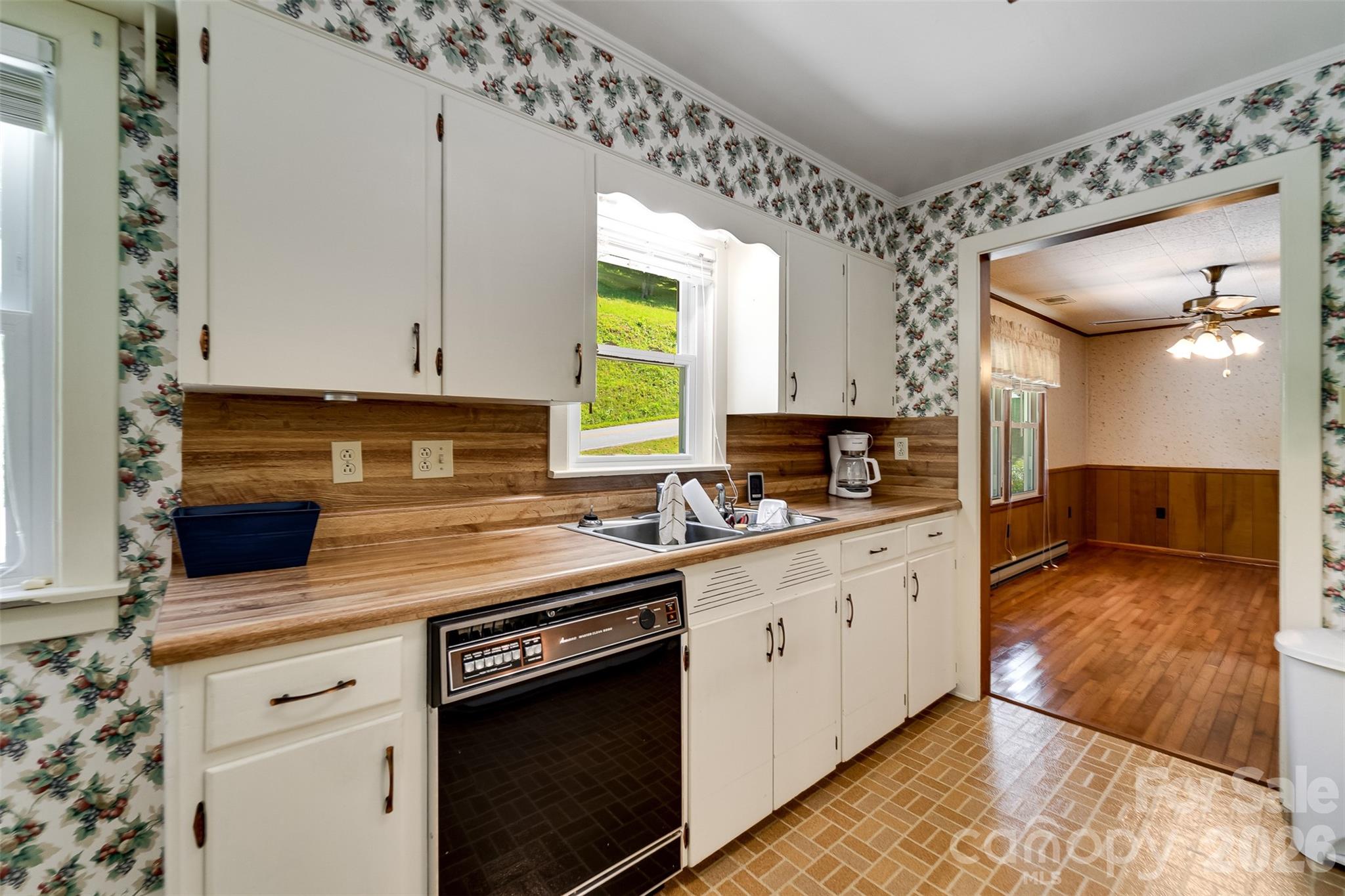 144 Cherry Street — Sylva