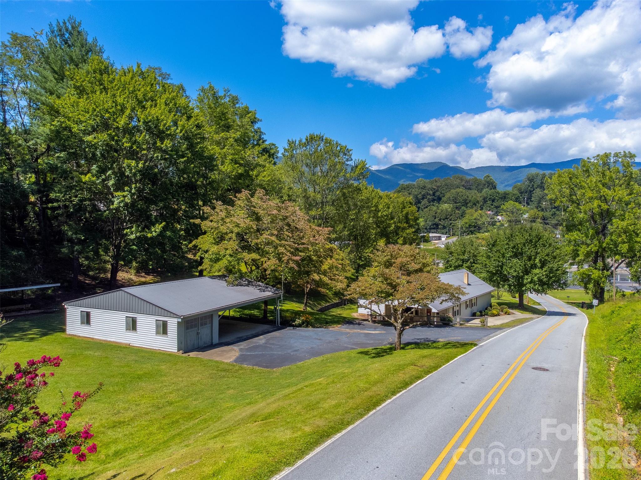 144 Cherry Street — Sylva